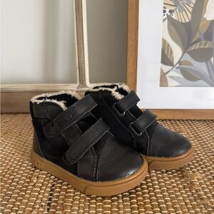 UGG Toddler Rennon II High Top Black Size 7